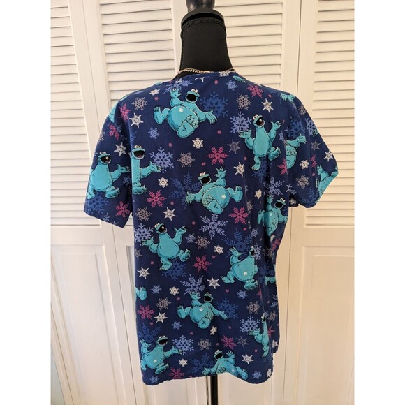 Sesame Street Cookie Monster Scrub Top Womens L Blue V Snow Winter Healthcare - Picture 5 of 13